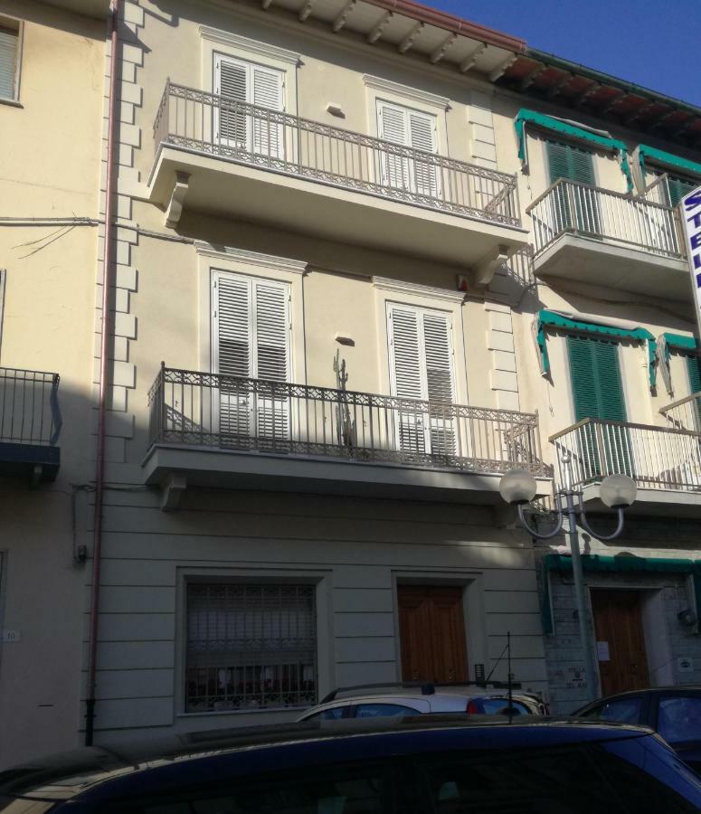 La Casa Di Anna Apartman Viareggio Kültér fotó